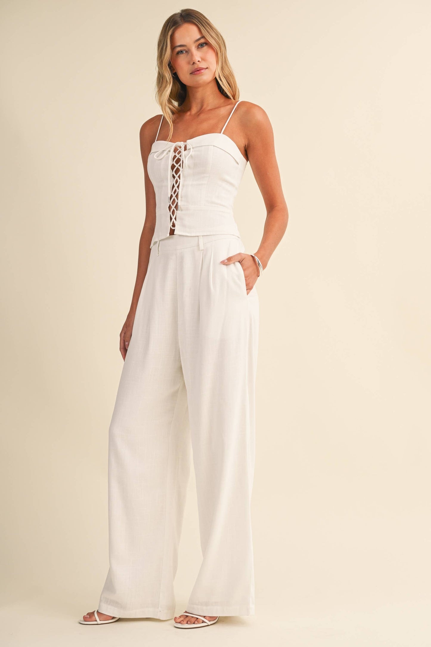 The Santorini Linen Set